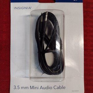 NEW Insignia 3.5 mm Mini Audio Cable – 6 foot
